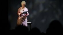 'Oskar i gospođa u ružičastom' - treba li pacijentima, pogotovo djeci, otvoreno reći da su neizlječivo bolesni?