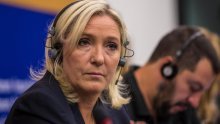 Marine Le Pen mora vratiti 300.000 eura