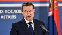 Dačić oštro o slici s ustaškim pozdravom izloženoj u Saboru