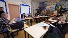Britanske škole otpuštaju petinu nastavnika