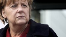 Merkel krenula u kampanju dosadnim spotom