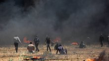 Izrael bombardirao Hamasove ciljeve u Gazi, deseci pogreba za palestinske prosvjednike