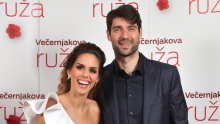 Romantika prije vjenčanja: Franka Batelić i Vedran Ćorluka na idiličnom odmoru