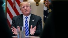 Trump: Sjeverna Koreja se mora riješiti nuklearnog oružja
