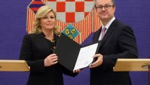 Grabar Kitarović: Oreškoviću povjeravam mandat, a za 28. prosinac sazivam sjednicu Sabora