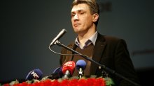 'To je popis onoga što Vlada nije napravila otkad je HDZ na vlasti'