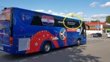 Prvi smo iz Rusije dobili fotografiju busa koji će voziti Modrića i društvo; evo što na njemu piše