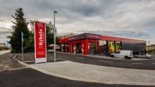 Primamljive poslovne prilike nude Tommy, Ribola i Texo Molior