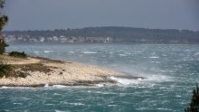 Snažna bura u Istri stvara velike teškoće