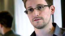 Snowden traži dozvolu da još ostane u Rusiji