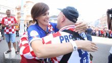 Među tisućama navijača je i Anica Kovač: 'Od sreće i ponosa popela bih se na bana Jelačića'