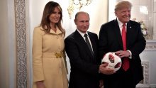 Snimka užasnute Melanije Trump, nakon rukovanja s Putinom, postala viralni hit
