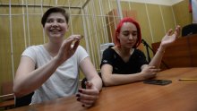 Ruski aktivisti koji su prekinuli finale Francuska - Hrvatska osuđeni na 15 dana zatvora