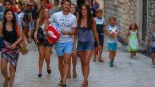 Napokon otkriveno tko je misteriozna brineta koju ljubi Andrej Kramarić