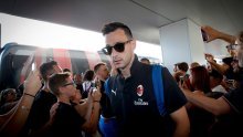 Nikola Kalinić ne skida osmijeh s lica: Bivši reprezentativac za 31. rođendan dobio najljepši poklon