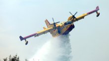 Kanaderi gase požare kod Otrića i Posedarja
