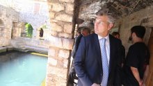 Plenković se čuo s Kujundžićem zbog smrti u Zaprešiću i Jastrebarskom, čeka nalaz inspekcije