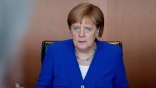 Pogledajte kako su Merkel u Dresdenu dočekali protuimigrantski prosvjednici