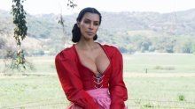 Sunčani LA slavna starleta zamijenila selom, ali provokativnog dekoltea se nije odrekla