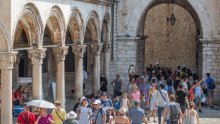 Odzvonilo gužvama u Dubrovniku: Istodobno će moći pristati samo dva kruzera