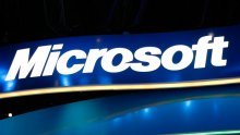 Prihodi Microsofta porasli, prodaja Windowsa pala