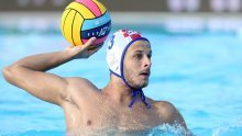 Ovako nešto hrvatski vaterpolo ne pamti; Loren Fatović protiv oca Elvisa