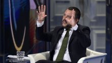 Slovenija uznemirena izjavom Salvinija o postavljanju prepreka ilegalnim migrantima na granici
