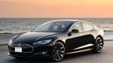 Pogledajte kako Tesla Model S može postati i - čamac