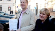 Željka Markić preporučuje: Glasajte za Hasanbegovića i mostovce