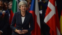 Britanska premijerka dobila potporu svojih konzervativaca