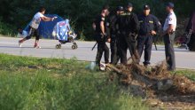 Migranti opet masovno krenuli preko granice: Djeca viču 'Hrvatska'. MUP: Nećemo ih pustiti