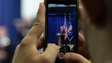 Kinezi trolaju Donalda Trumpa, a preporučili su mu i novi smartfon
