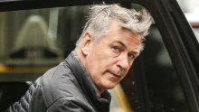 Alec Baldwin tvrdi da nije nikoga fizički napao zbog parkirnog mjesta