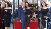 Catherine Zeta-Jones na pragu pedesete izgleda baš kao i na početku karijere