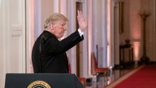 Trump smjenjuje ministricu Nielsen i predstojnika ureda Kellyja
