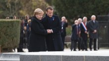 Francuska obilježava kraj Prvog svjetskog rata, Merkel i Macron u zagrljaju
