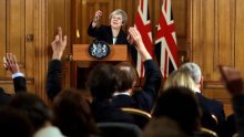 Nove britanske putovnice bez oznake EU na koricama