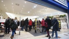 Potrošnja porasla 50. mjesec zaredom, rast ubrzan