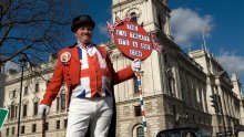 Britanski zastupnici predali milijun glasova za novi referendum o Brexitu