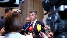 Plenković o aferi SMS: Što više informacija izlazi u javnost, to izgleda sve gore i lošije