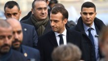 Macron poručio Trumpu: Ostavi nas na miru i gledaj svoje probleme