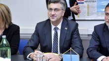 Plenković uvjeren: Zakon o udomiteljstvu će biti izglasan onako kako ga je Vlada predložila