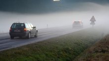 Vozači oprez! Magla, poledica i vozila u kvaru usporavaju promet širom Hrvatske