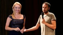 Pamela Anderson i Srećko Horvat o fašizmu, žutim prslucima i smislu života: Kad zaboravimo voditi ljubav, zaboravit ćemo jedni druge