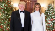 Nasmijani supružnici Trump čvrsto se drže za ruke, no govor tijela odaje sasvim drugu priču