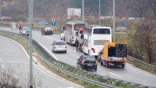 Pas na autocesti, autobus u kvaru, gužva na rotoru... Stanje u prometu pogoršava se iz sata u sat