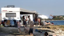 Kamp Šimuni: Nakon pada s bicikla dijete udario automobil