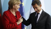 Sarkozy nagovara Merkel da odustane od veta