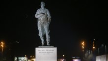 Na Tuđmanov spomenik bačena jaja, istraga u tijeku