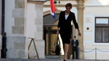 Martina Dalić ne da svoje štikle!